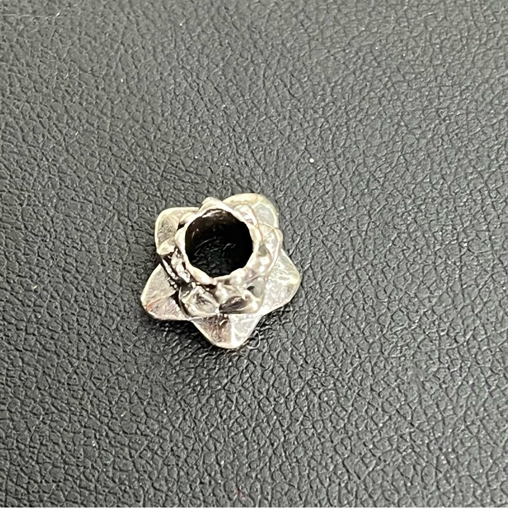 Trollbeads Lotus Bead - Picture 5 of 6